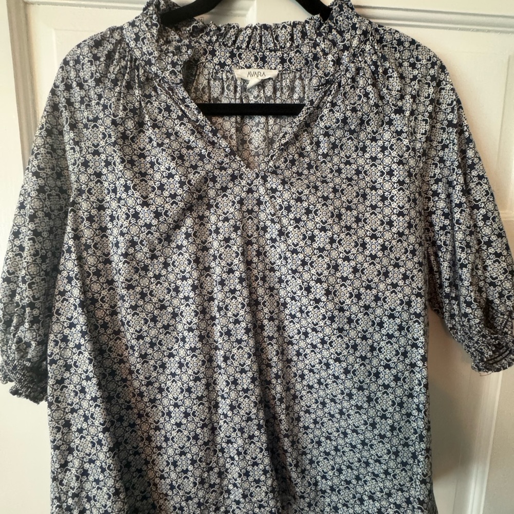Avara Navy Patterned  Top